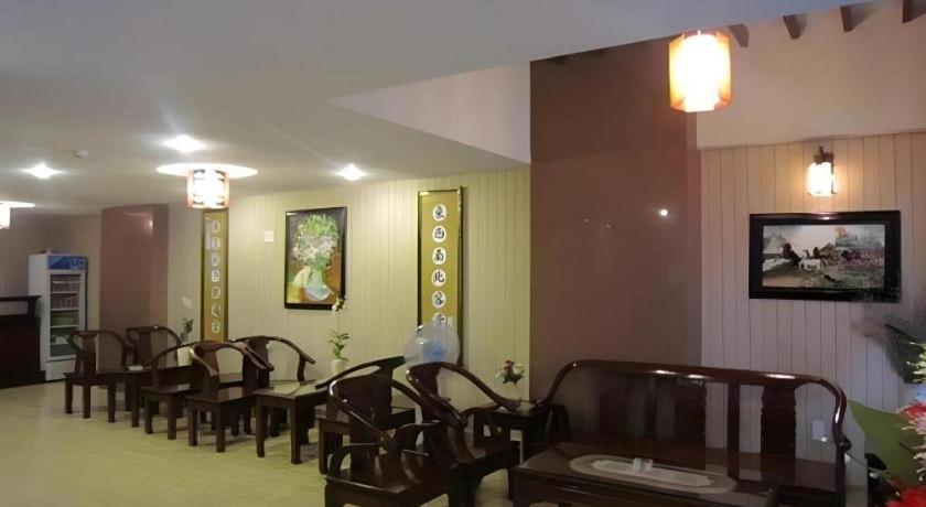 Nui Thanh Hotel Хошимин Экстерьер фото