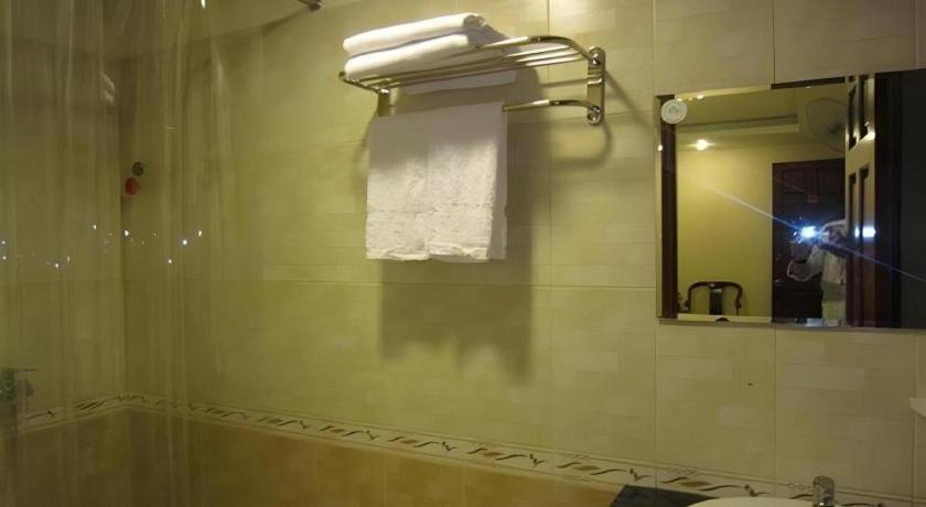 Nui Thanh Hotel Хошимин Экстерьер фото